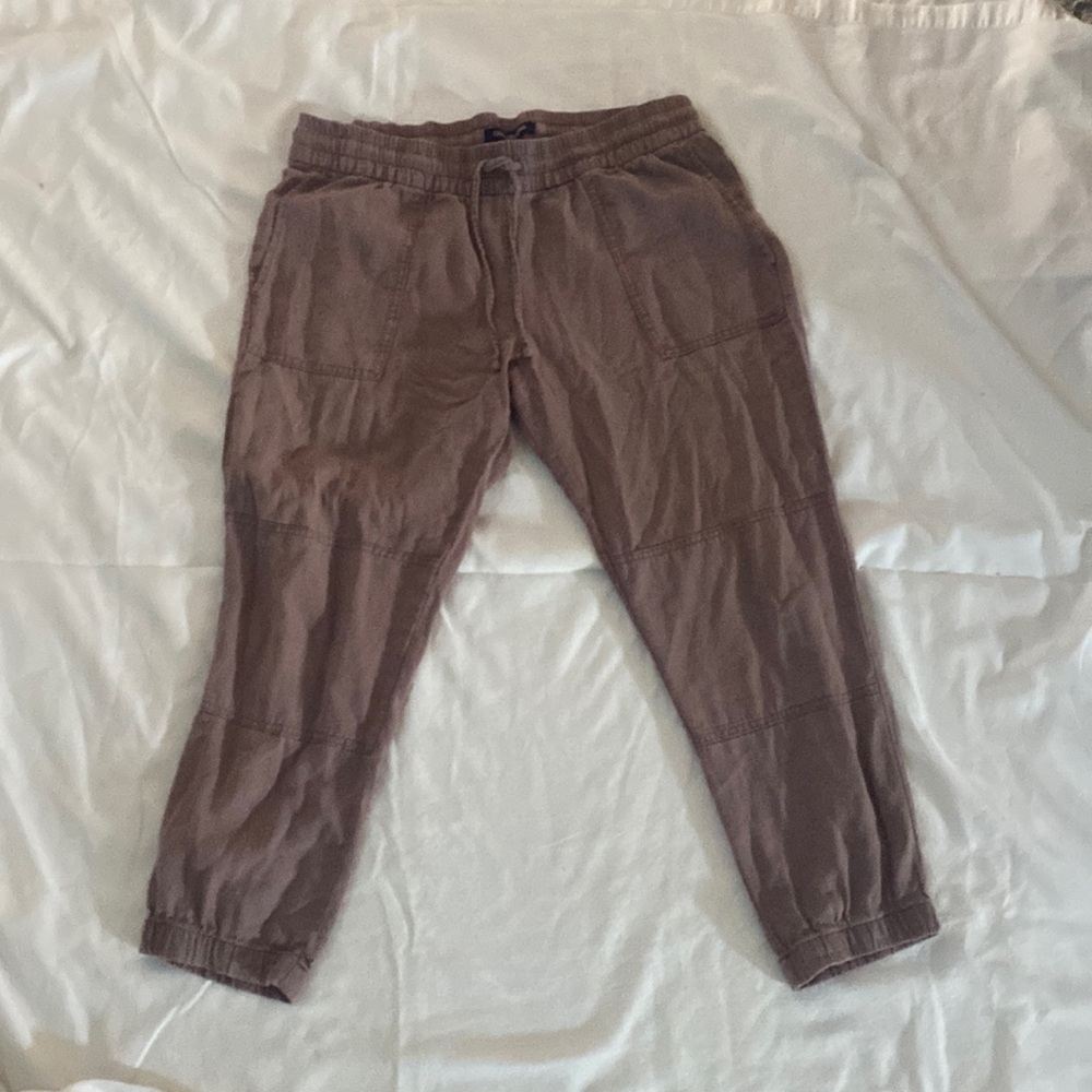 Calvin Klein Jean plum color light weight joggers